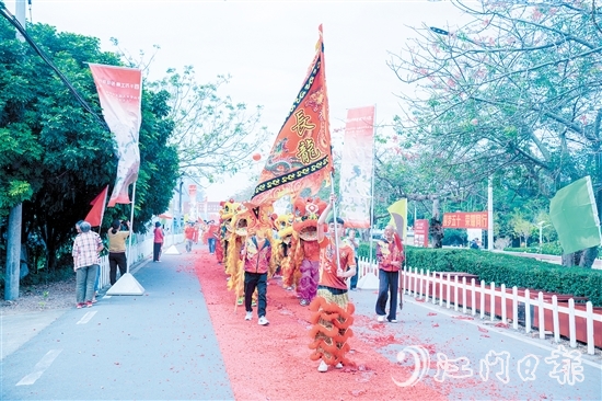 慶典活動當(dāng)天舉行了巡游活動，向大家展示煥然一新的五十圩。