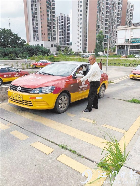 6月1日起，科目二考試中的坡道定點停車和起步項目將取消。